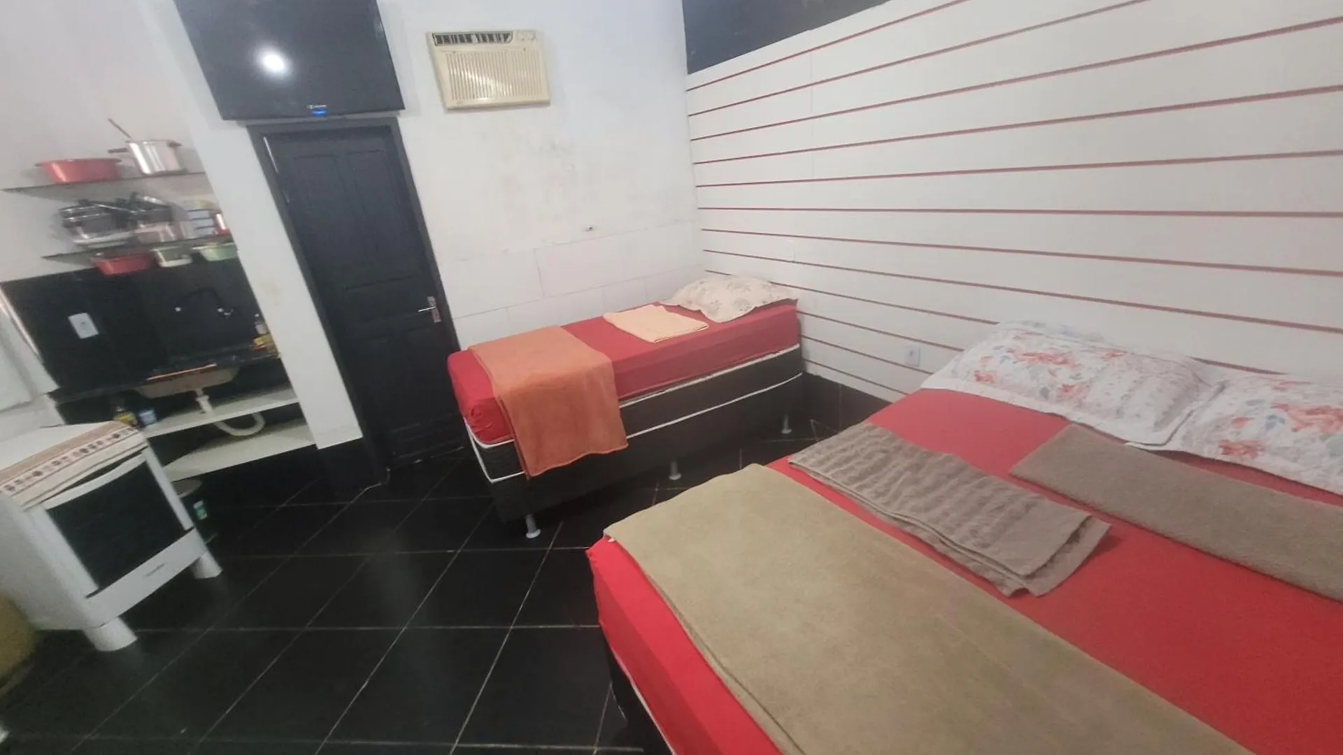 Hospedaria Cmc Unidade 03 Com Estacionamento Бразилиа Апартаменты Riacho Fundo